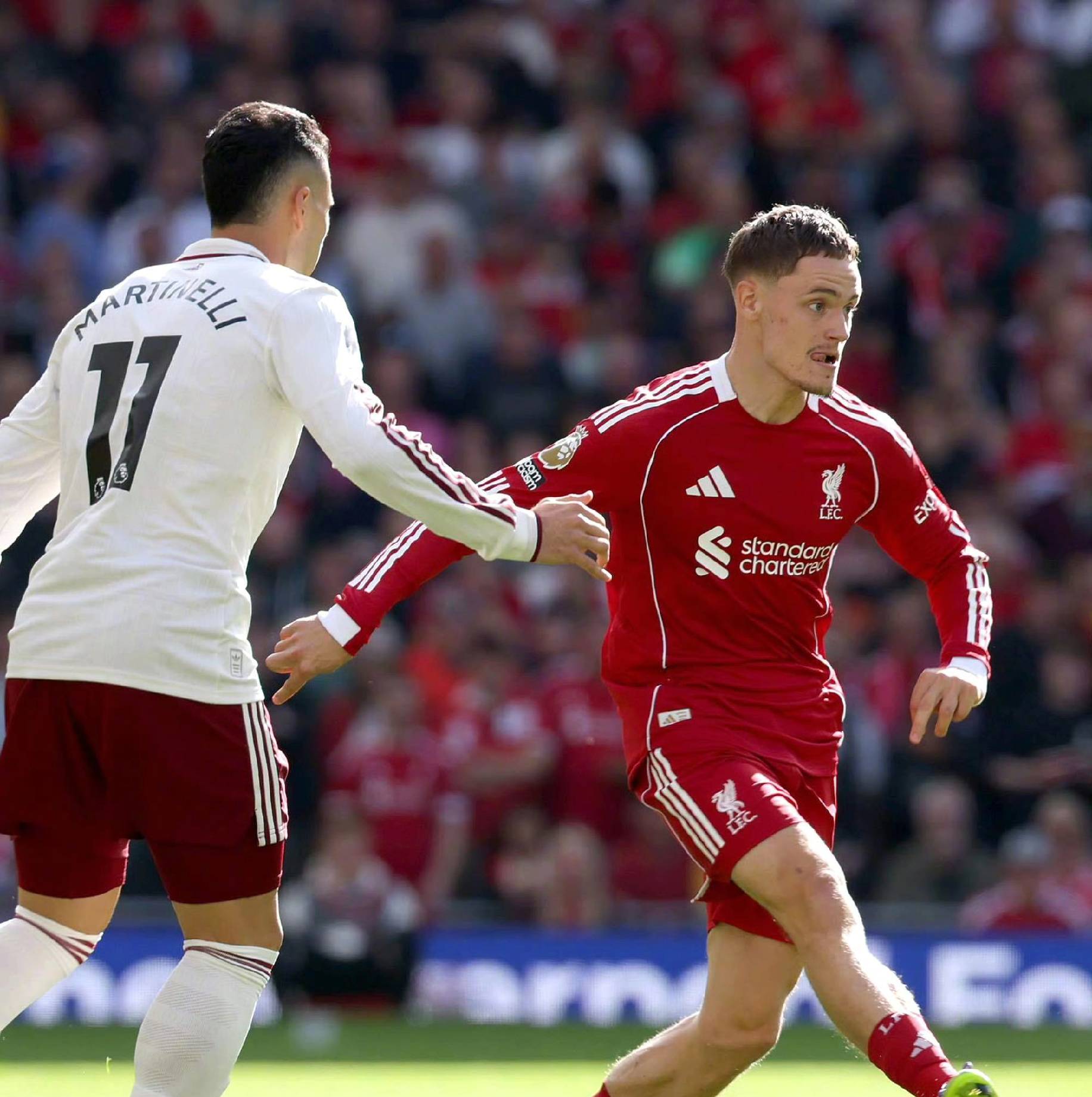 更是在他成 更是在他成